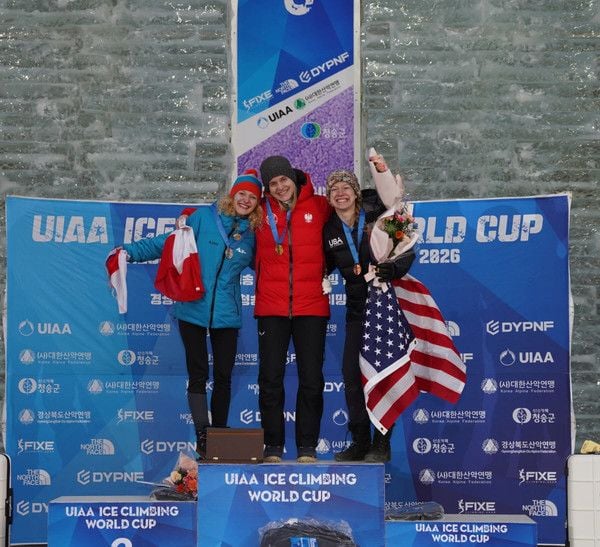 2026 UIAA 청송 아이스클라이밍 월드컵 여자 스피드 시상식. (제공= 대한산악연맹)  