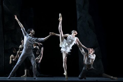 모나코 몬테카를로 발레단 ‘백조의 호수’ 공연  