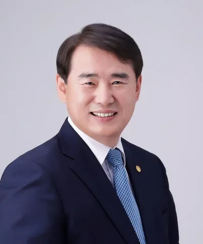 [인터뷰] 이정선 광주광역시교육감, “단 한 명도 뒤처지지 않는 교육 만들겠다”