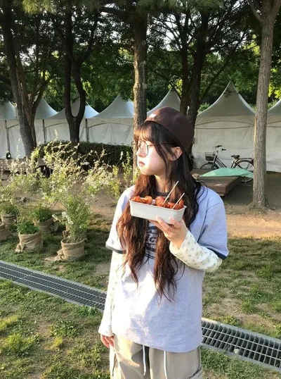 송수이, 청순 '여친짤' 대량 생산...사랑스러운 일상·독보적 분위기로 팬심 저격!