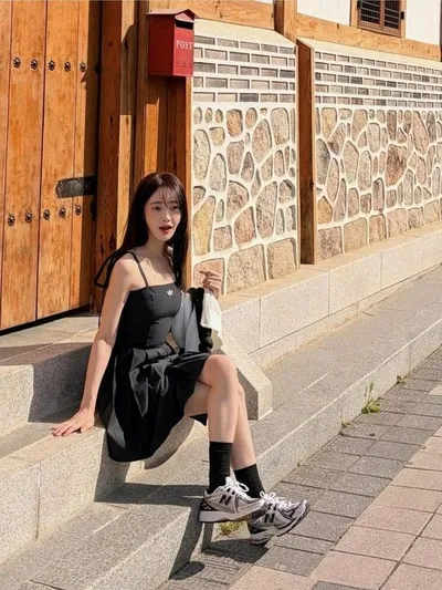 배우 안이서, 차기작 앞두고 여름 향기 물씬 풍기는 청량한 근황 포착!