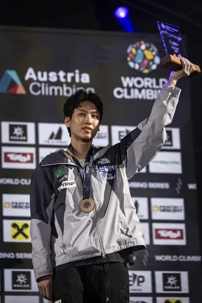 스포츠클라이밍 이도현, '2026 인스부르크 월드클라이밍 시리즈' 남자 볼더 동메달 획득