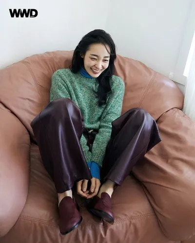 배우 김민하, 롱샴(Longchamp)과 함께한 WWD 코리아 8월호 커버 장식
