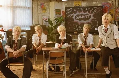 이무진 '초록병본부' X Splayit(에스플릿), '청량 시너지' 예고…완성도 극대화