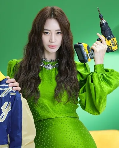 ‘지금 불륜이 문제가 아닙니다’ 김혜수, 100만 구독자 가진 인플루언서이자 사업가 박경희 역! 열연에 이어지는 호평 세례!
