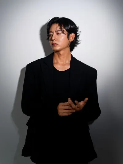'문무' 배우 이지훈, 당나라 대표 장수 설인귀 役으로 출연! 강렬한 카리스마로 묵직한 존재감 예고